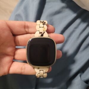 Fitbit Versa 2